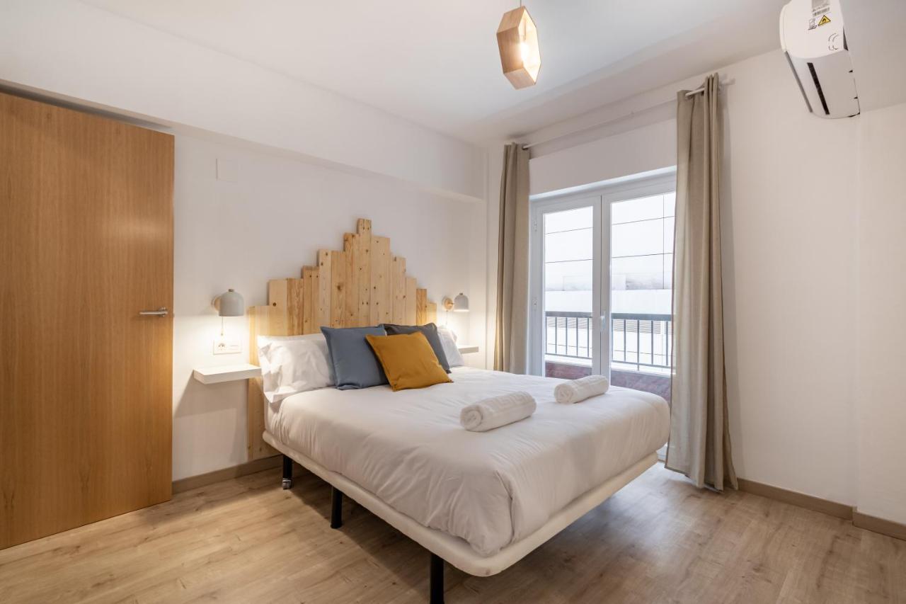 Bns Central Suites Granada Bagian luar foto