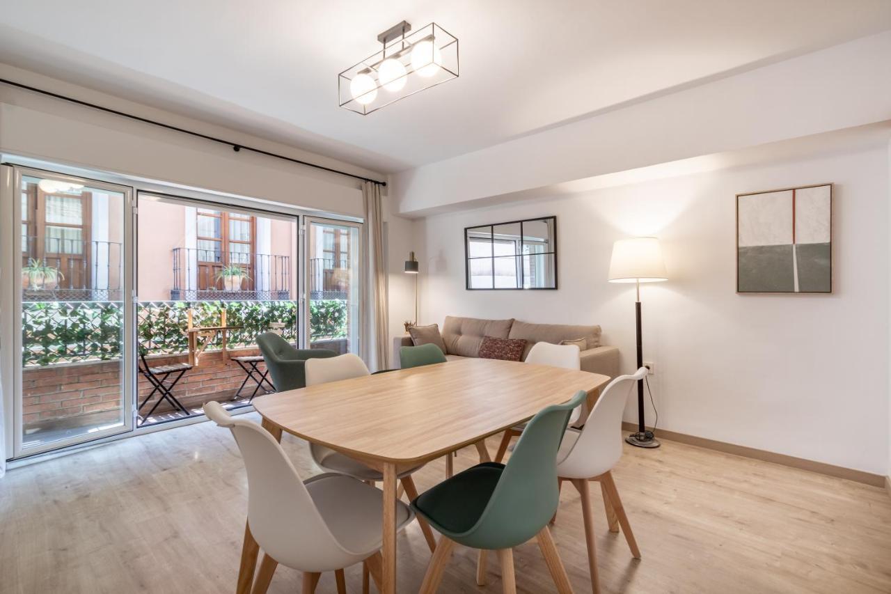 Bns Central Suites Granada Bagian luar foto